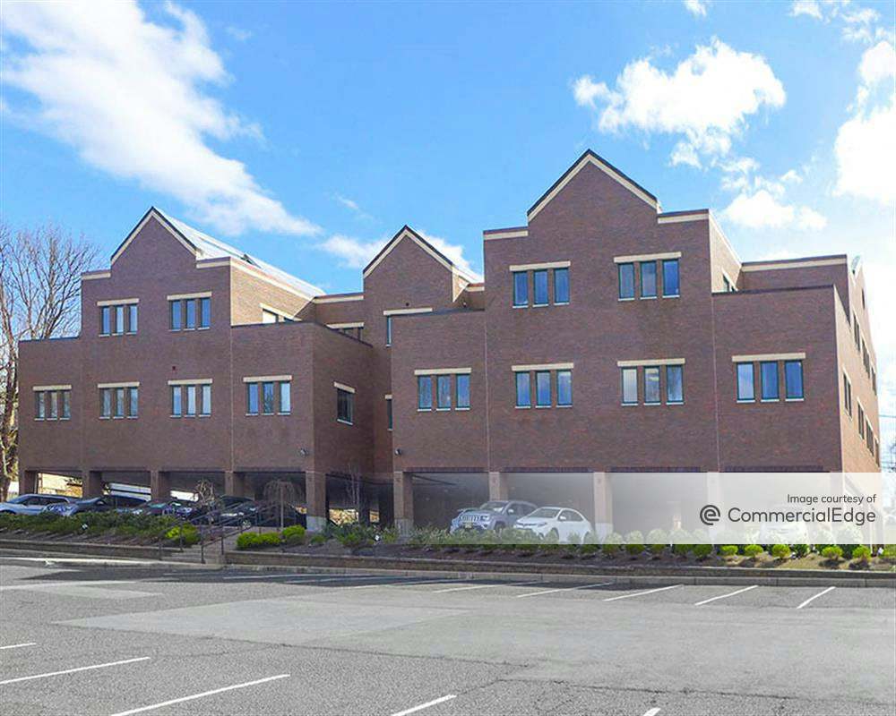 The Doctors Building 870 Palisade Avenue, Teaneck, NJ Office Space